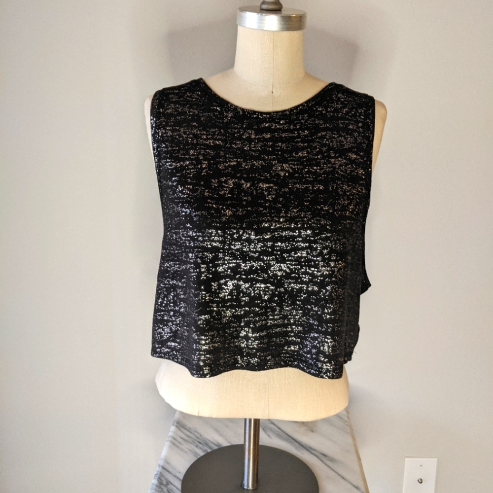 Forever 21 muscle crapped tank